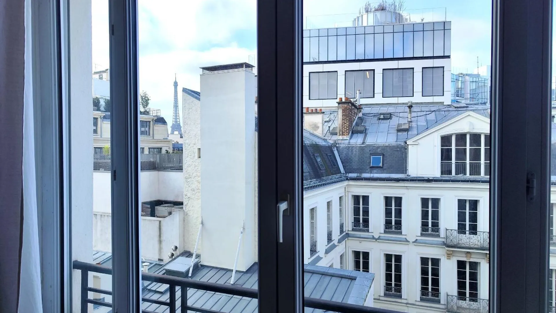 Avenue Franklin Roosevelt - Paris 8 Apartment